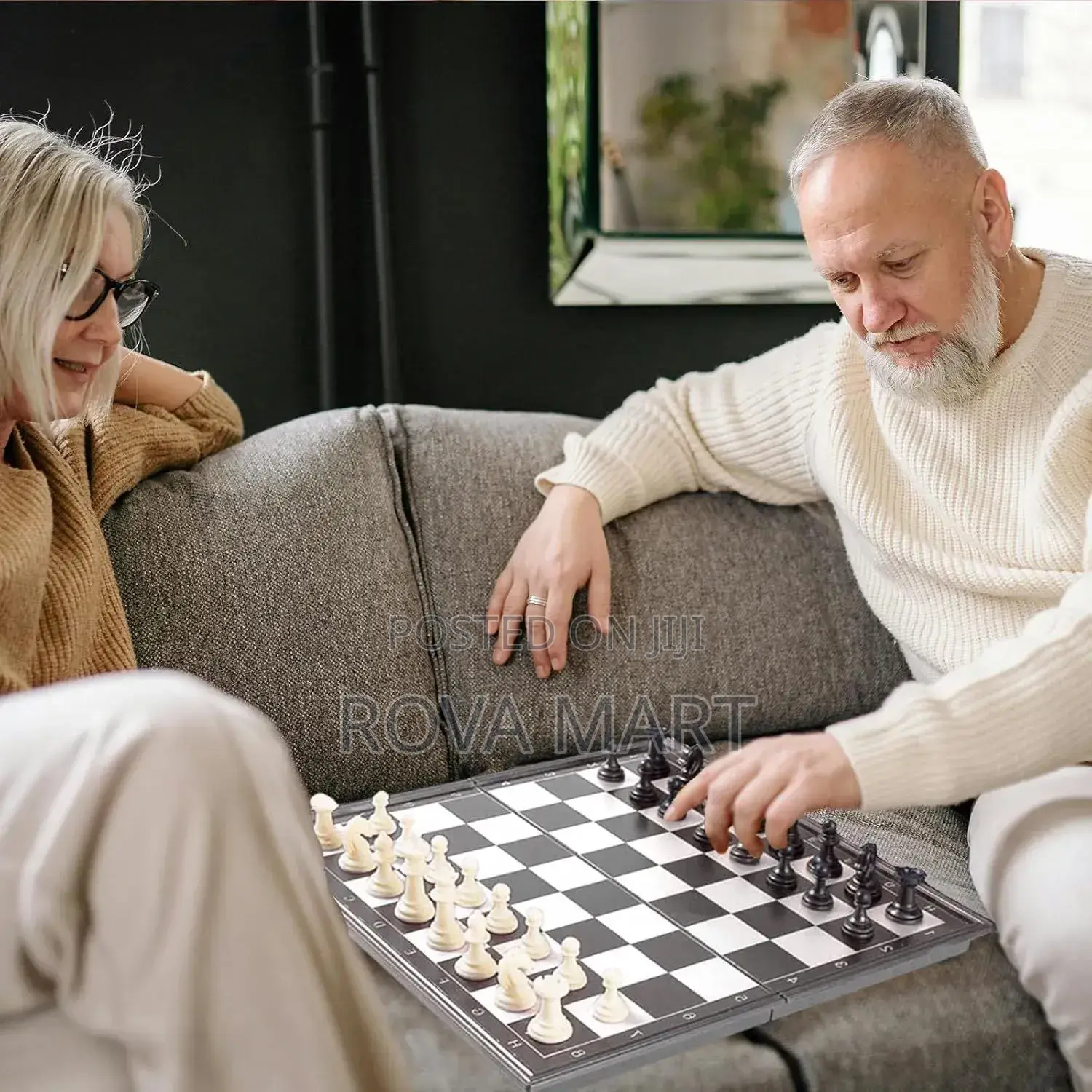 Magnetic Folding Travel Chess Set