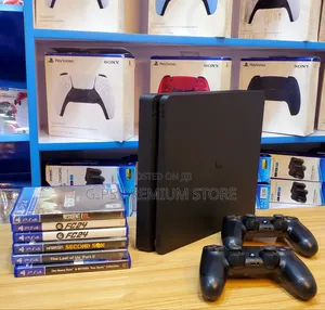 . PlayStation 4 Slim 500GB – 2 Original Controllers