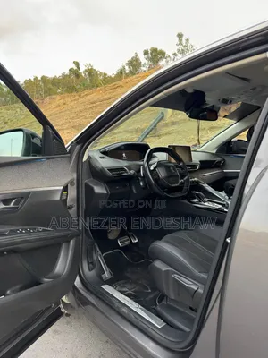 Peugeot 5008 2019 Blue