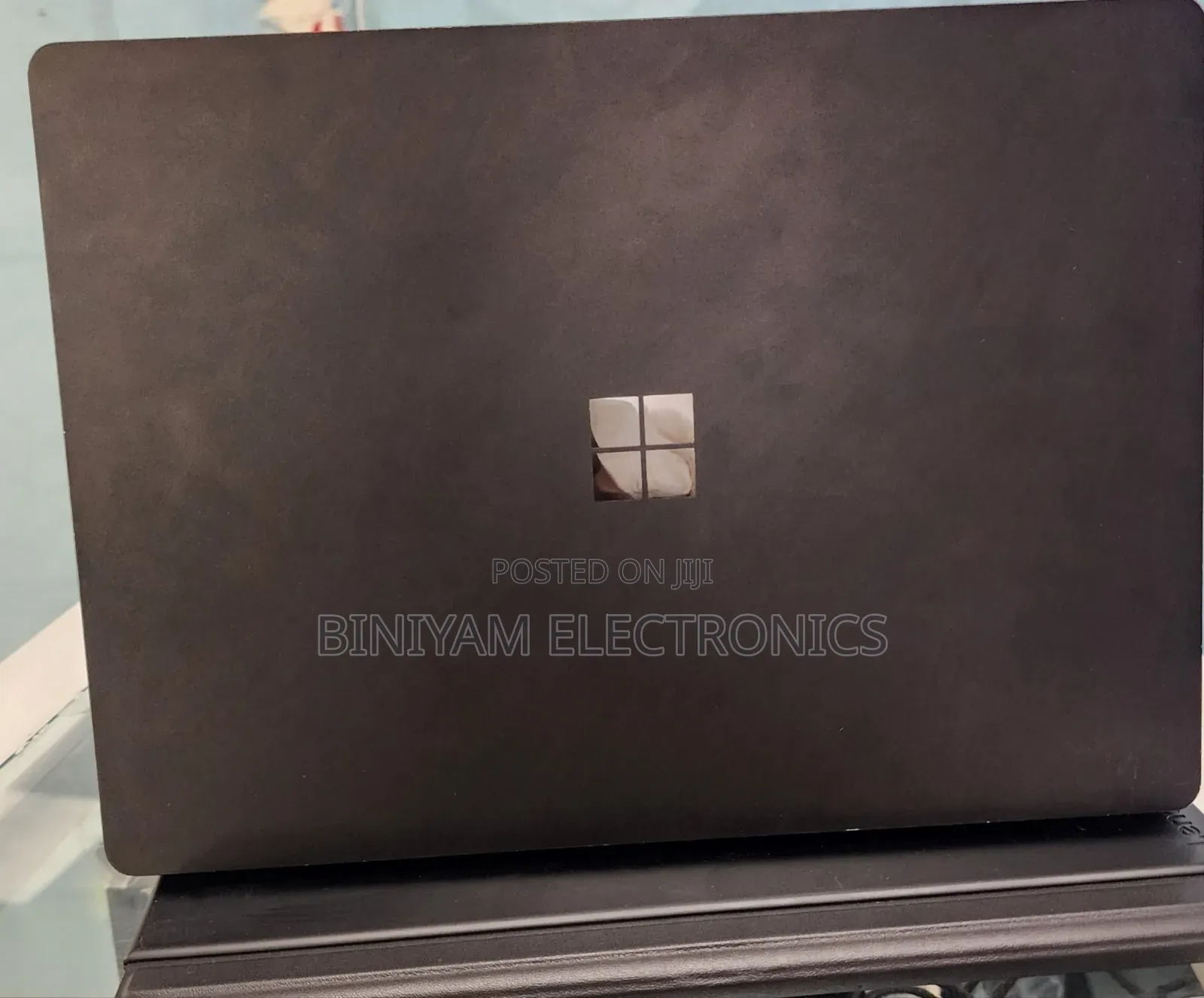 New Laptop Microsoft Surface Laptop 3 8GB Intel Core i5 SSD 256GB