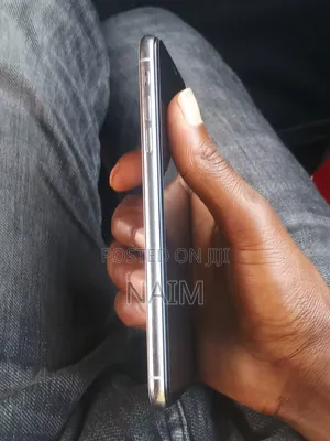 Apple iPhone XS Max 64 GB White