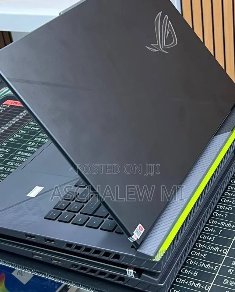 New Laptop Asus ROG Strix G16 G614 16GB Intel Core i9 SSD 1T