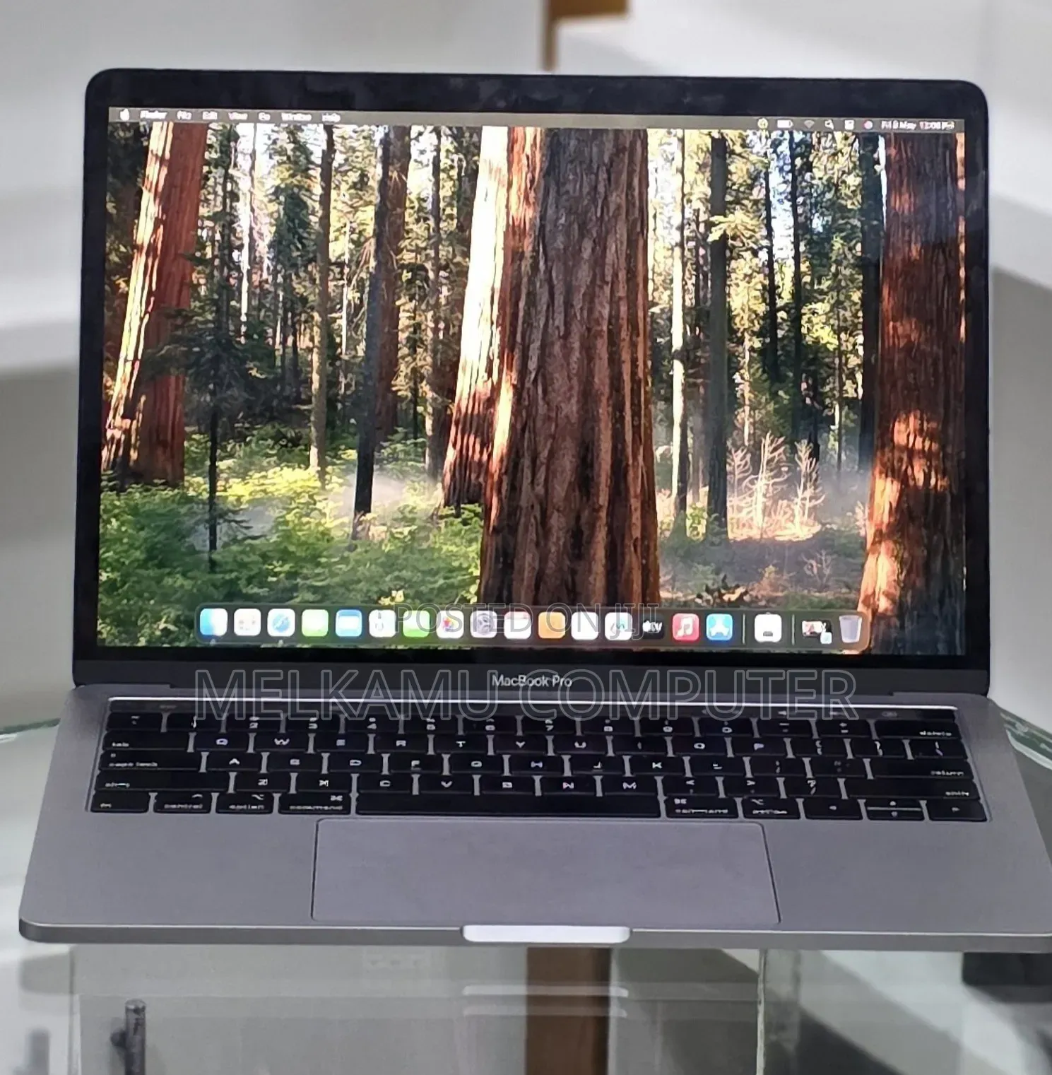New Laptop Apple MacBook Pro 2019 16GB Intel Core i7 SSD 256GB