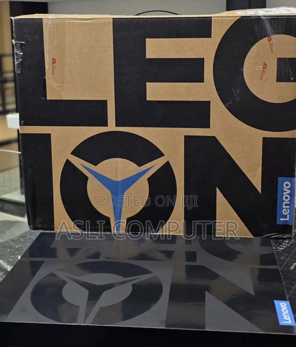 New Laptop Lenovo Legion 5 32GB Intel Core Ultra 9 SSD 1T