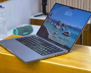 New Laptop Apple MacBook Pro 32GB Apple M1 Pro SSD 512GB