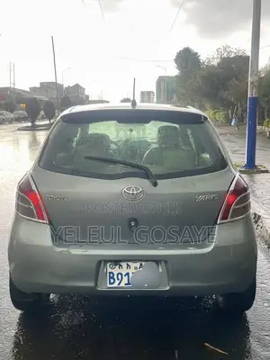 Toyota Yaris 2007 Gray