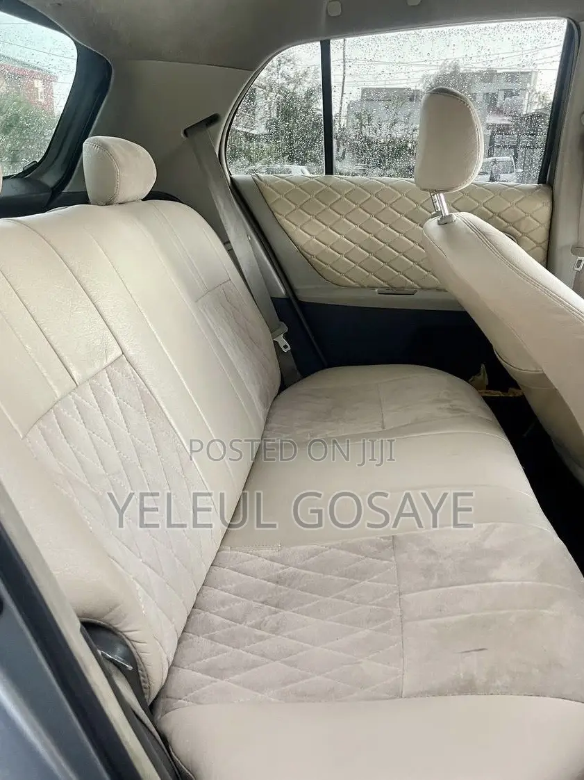 Toyota Yaris 2007 Gray