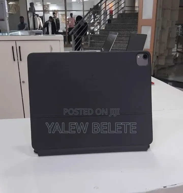 New Apple iPad Pro 256 GB Black