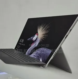 New Laptop Microsoft Surface Pro 5 8GB Intel Core i5 SSD 128GB