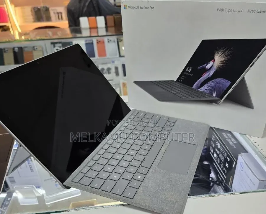 New Laptop Microsoft Surface Pro 5 8GB Intel Core i5 SSD 128GB