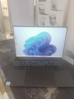 New Laptop Dell XPS 15 16GB Intel Core i7 SSD 512GB