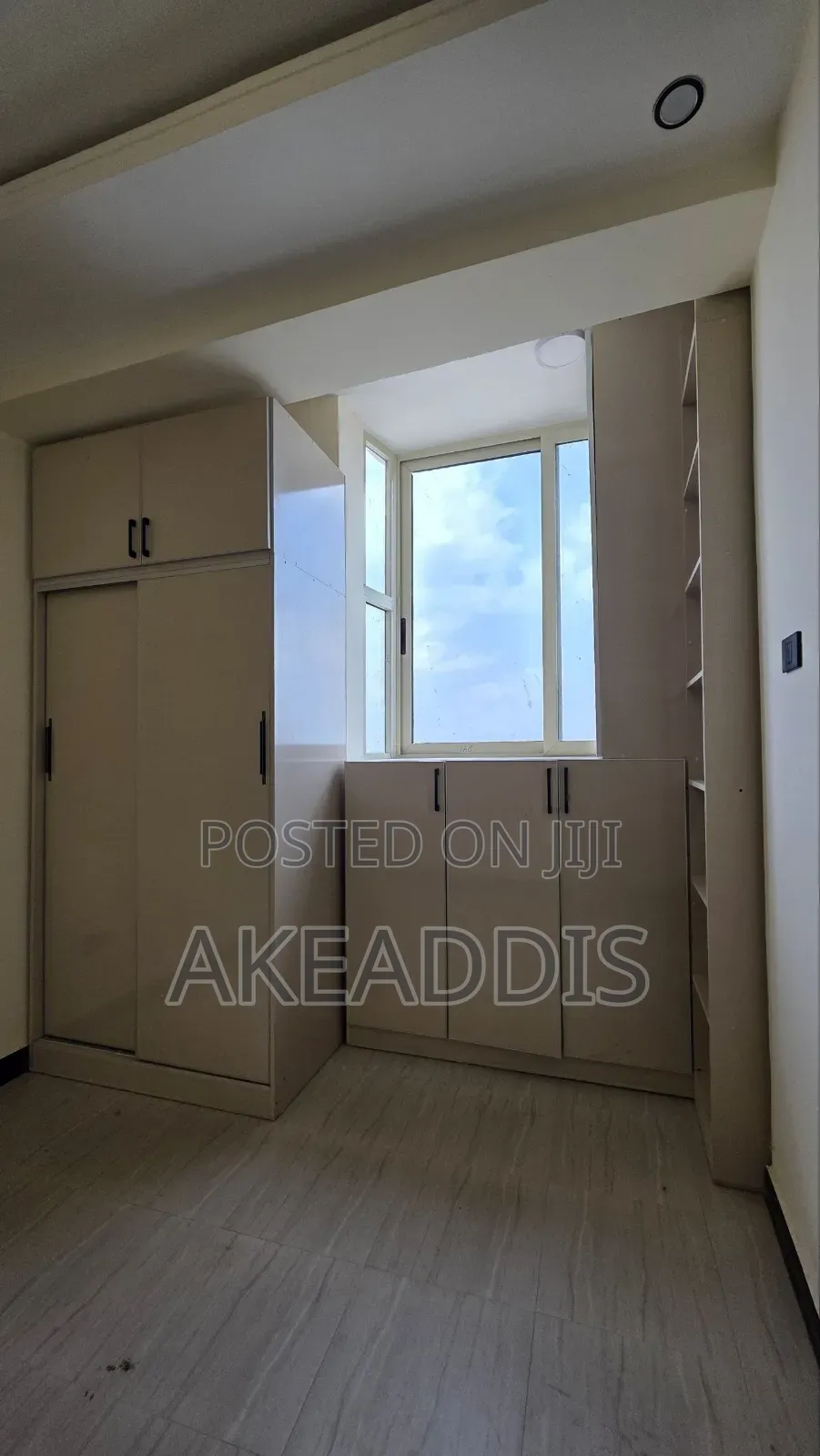 Furnished 1bdrm Condo in Bole Ayat for sale