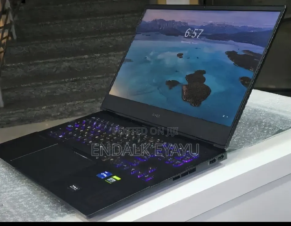 New Laptop HP Omen 16 16GB Intel Core i7 SSD 512GB