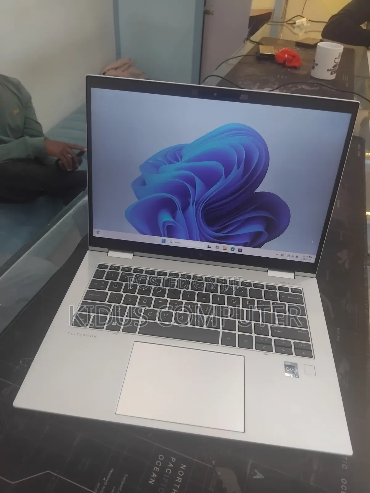 New Laptop HP EliteBook 840 G10 16GB Intel Core i7 SSD 512GB