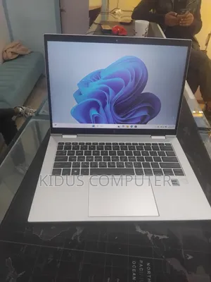 New Laptop HP EliteBook 840 G10 16GB Intel Core i7 SSD 512GB