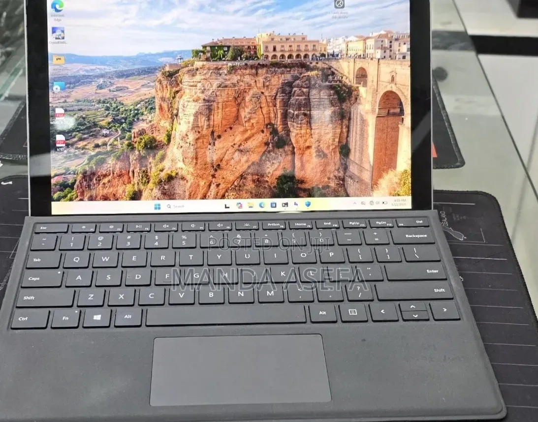 New Laptop Microsoft Surface Pro 7+ 16GB Intel Core i7 SSD 512GB