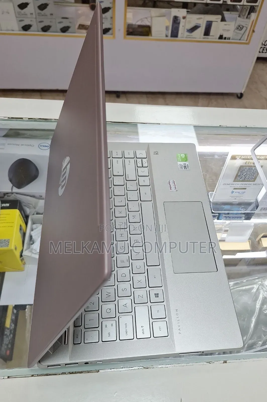 New Laptop HP Pavilion 14 8GB Intel Core i5 SSD 512GB
