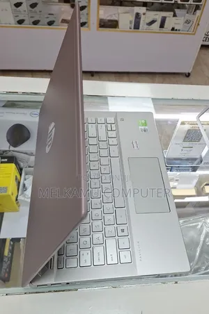 New Laptop HP Pavilion 14 8GB Intel Core i5 SSD 512GB