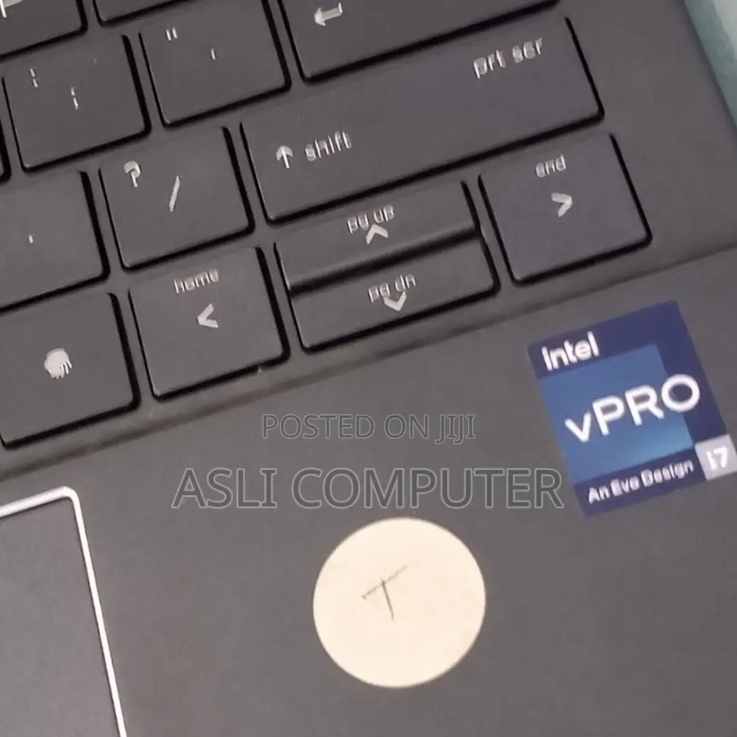 New Laptop HP Elite Dragonfly G3 16GB Intel Core i7 SSD 512GB