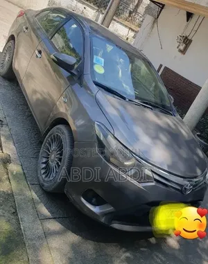 Toyota Yaris 2014 Brown