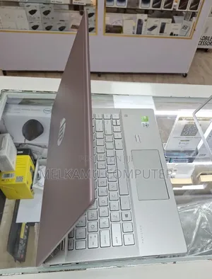 New Laptop HP Pavilion 14 8GB Intel Core i5 SSD 512GB