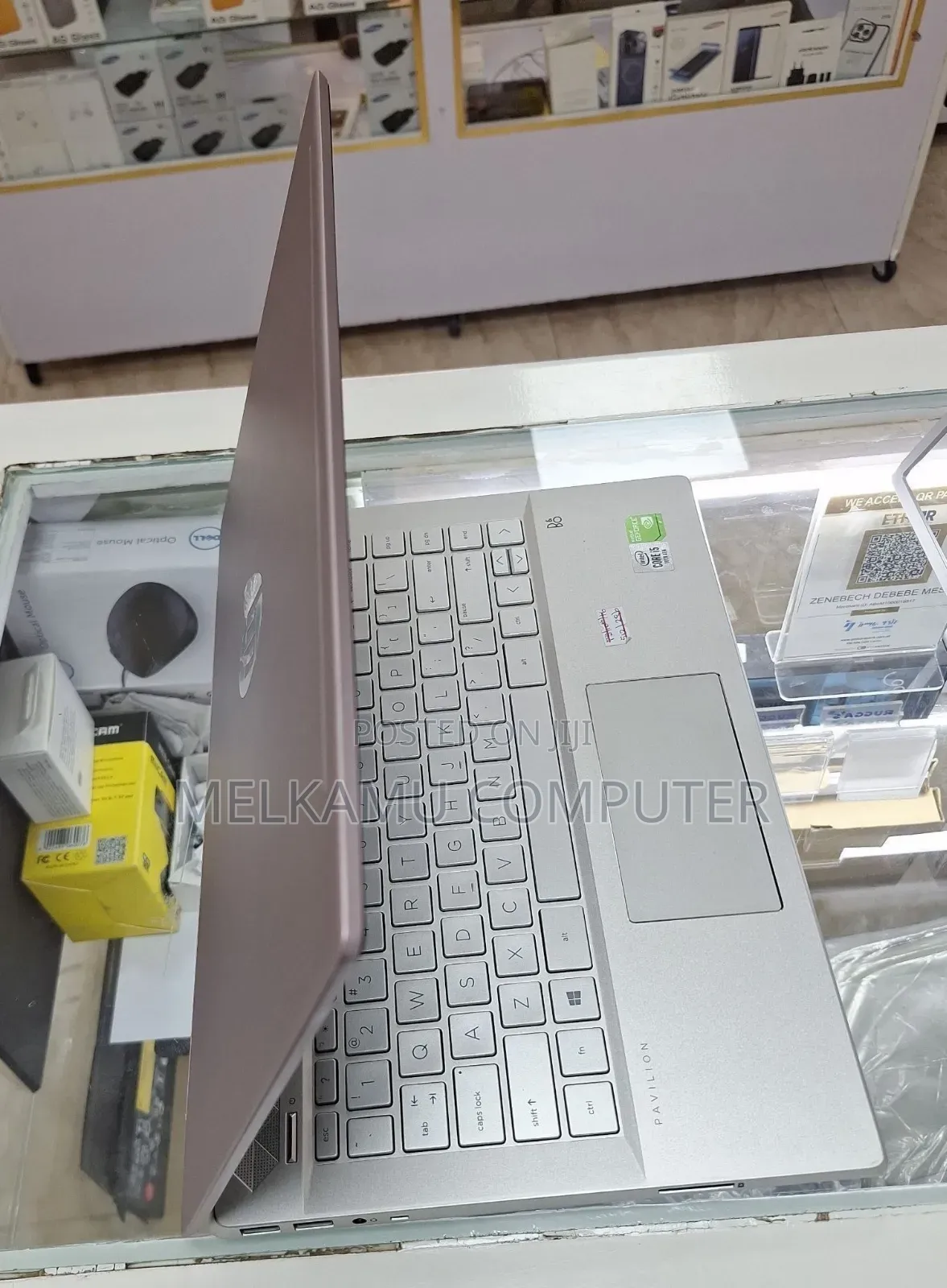 New Laptop HP Pavilion 14 8GB Intel Core i5 SSD 512GB
