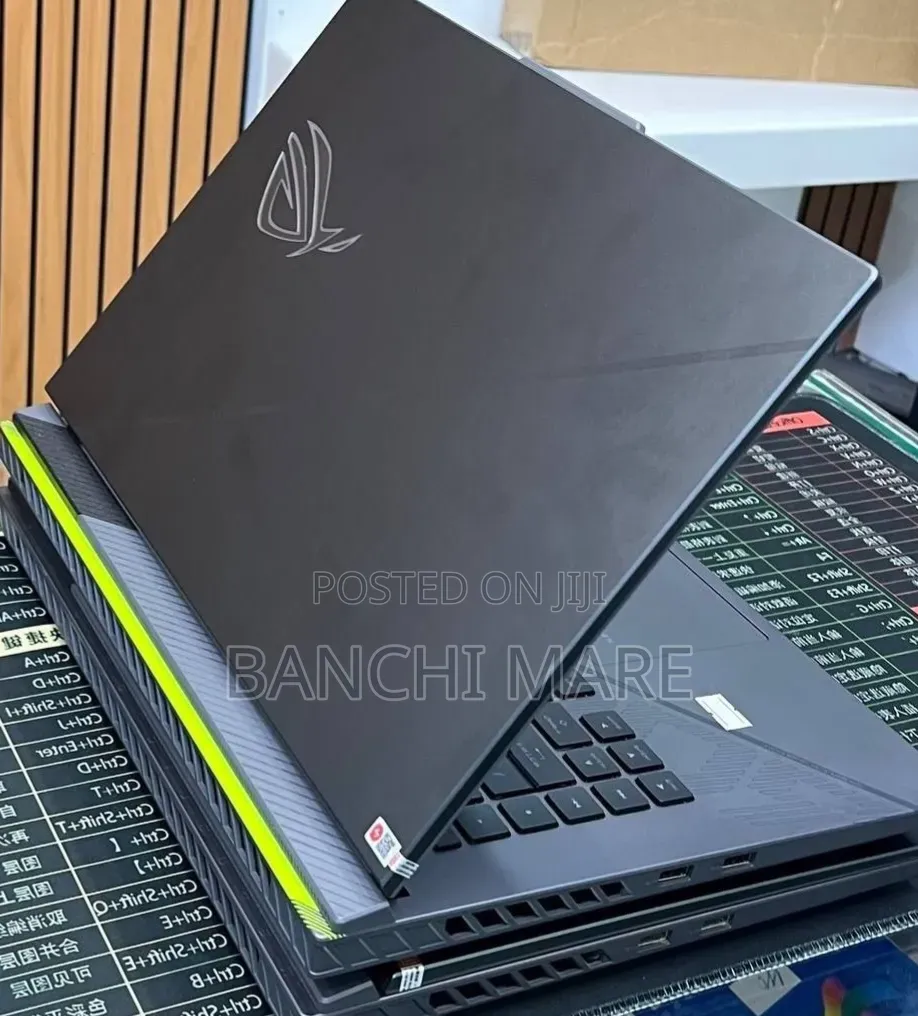 New Laptop Asus ROG Strix G15 16GB Intel Core i9 SSD 1T