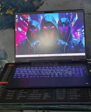 New Laptop Alienware M16 32GB Intel Core Ultra 9 SSD 1T