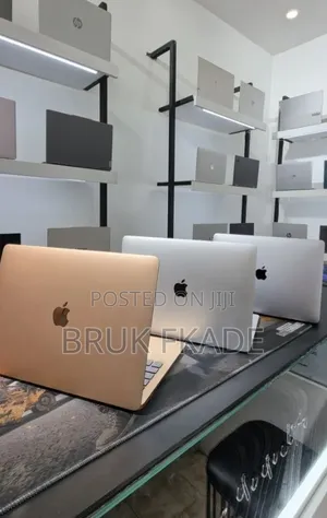 New Laptop Apple MacBook Air 2020 M1 8GB Apple M1 SSD 256GB