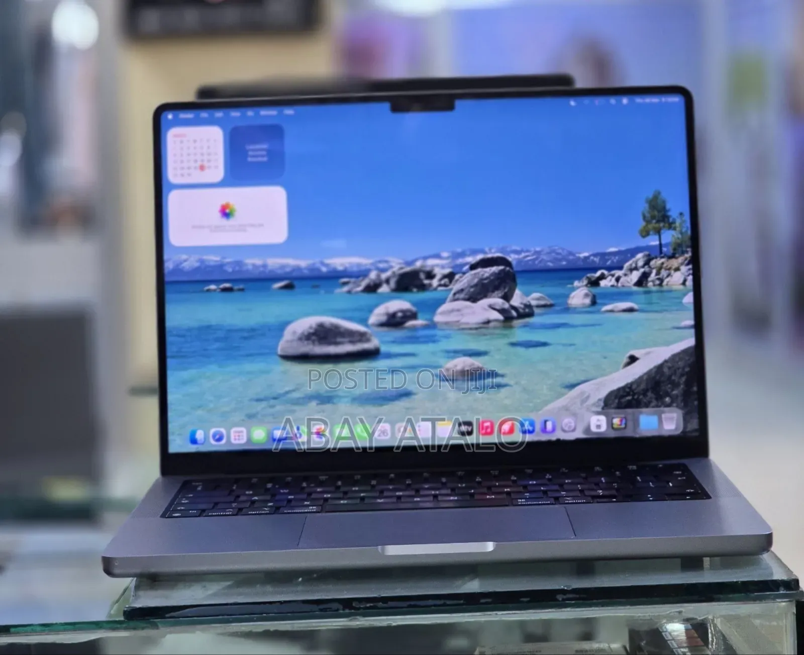 New Laptop Apple MacBook 16GB Intel Core i5 SSD 512GB