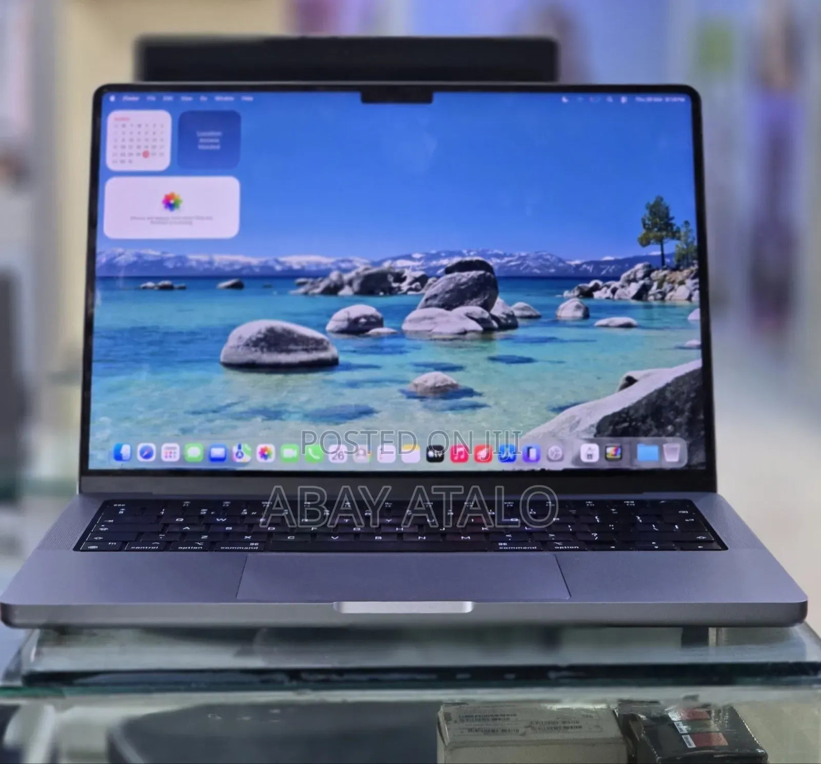 New Laptop Apple MacBook 16GB Intel Core i5 SSD 512GB
