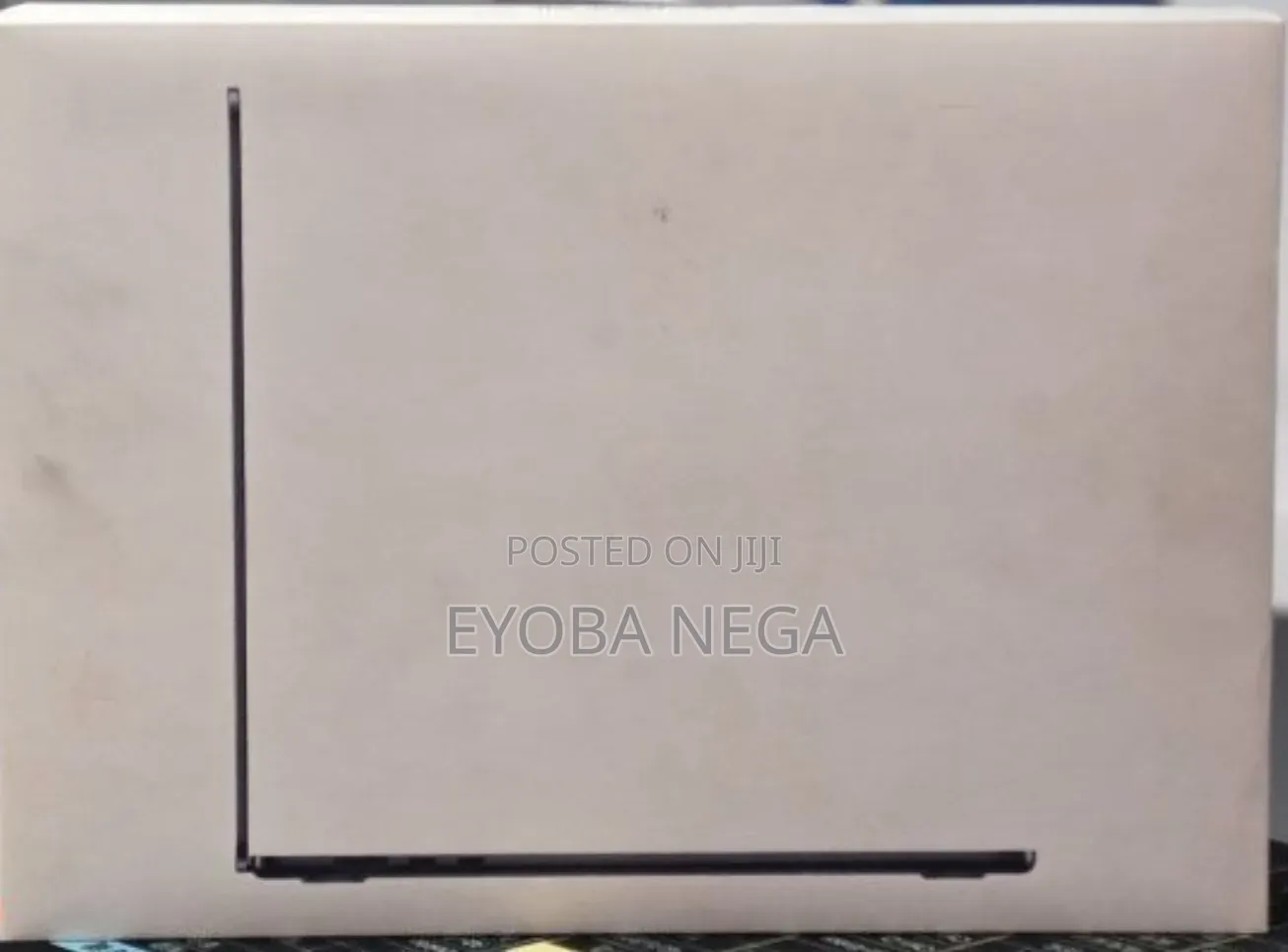 New Laptop Apple MacBook Air 2025 M4 16GB Apple M4 SSD 256GB