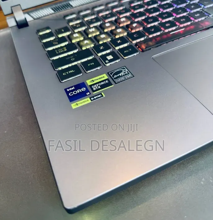 New Laptop Asus ROG Strix G16 16GB Intel Core i9 SSD 1T