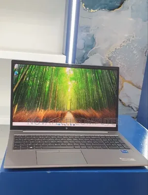 Laptop HP ZBook Firefly 14 G10 16GB Intel Core i7 SSD 512GB