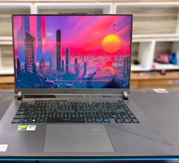 New Laptop Asus ROG Strix G16 16GB Intel Core i9 SSD 1T