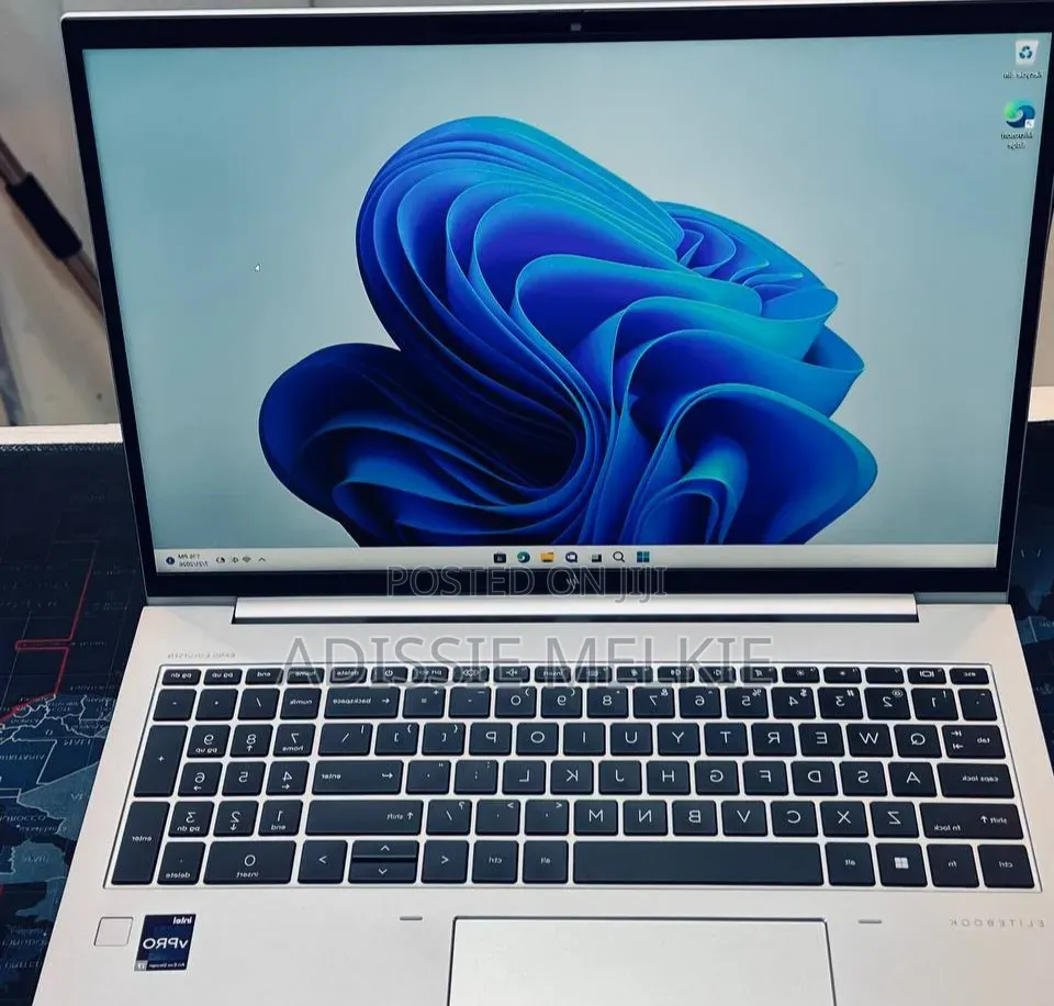 New Laptop HP EliteBook 860 G10 32GB Intel Core i7 SSD 1T