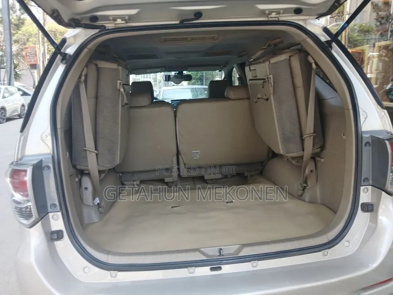 Toyota Fortuner 2011 Gold