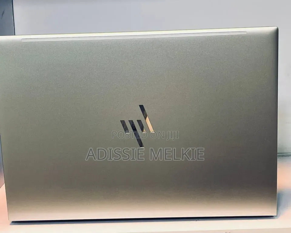 New Laptop HP EliteBook 860 G10 32GB Intel Core i7 SSD 1T