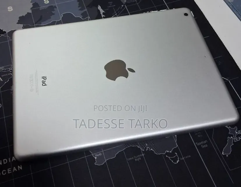 New Apple iPad Air 64 GB Silver