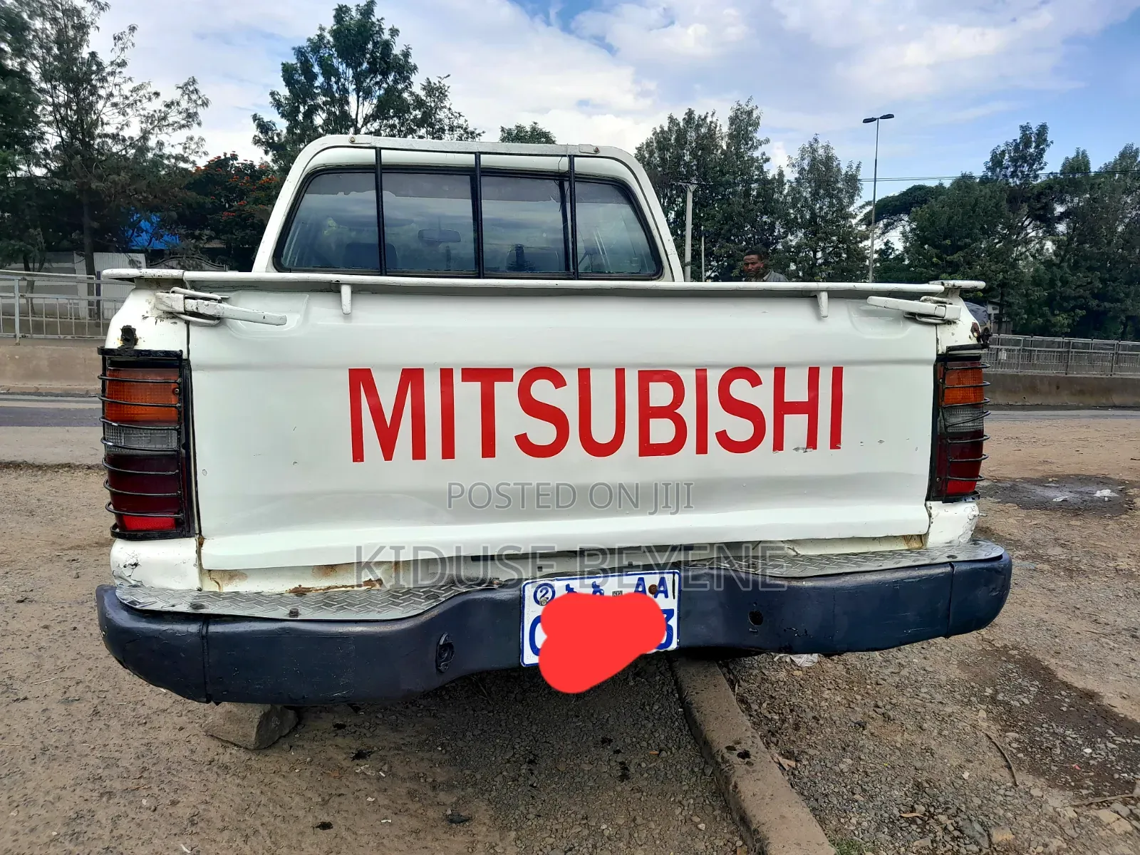 Mitsubishi Attrage 1986 Off white