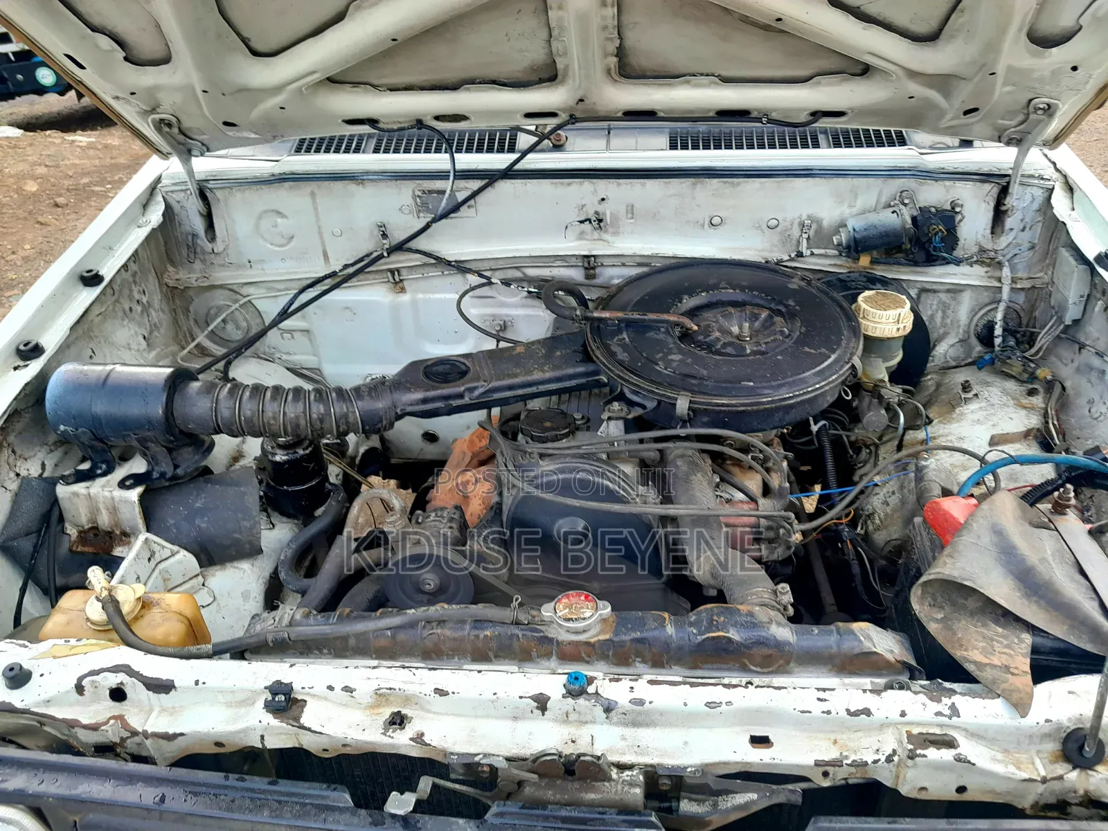 Mitsubishi Attrage 1986 Off white
