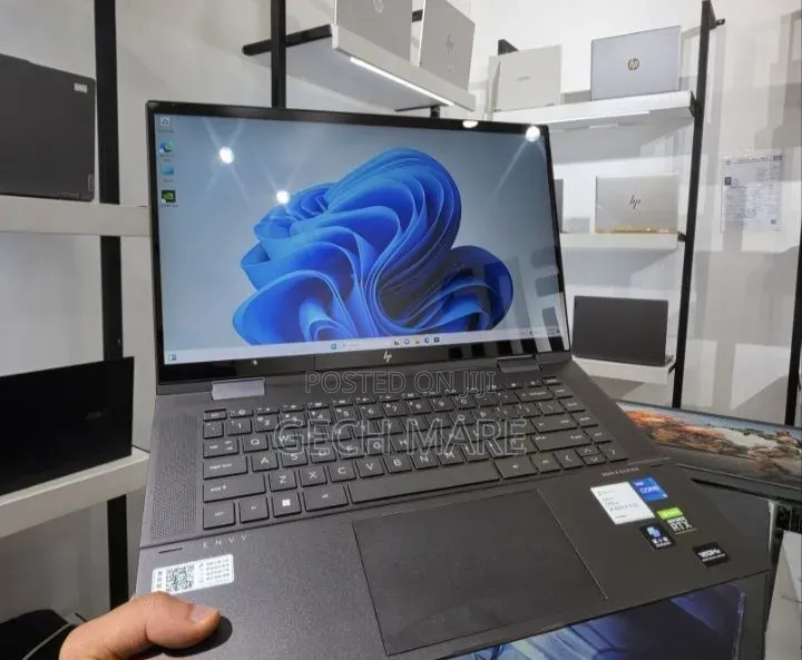 New Laptop HP Envy x360 16GB Intel Core i5 SSD 512GB