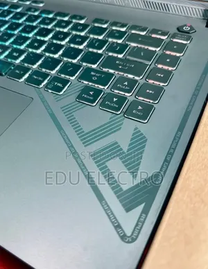 New Laptop Asus ROG Strix G16 16GB Intel Core i7 SSD 1T