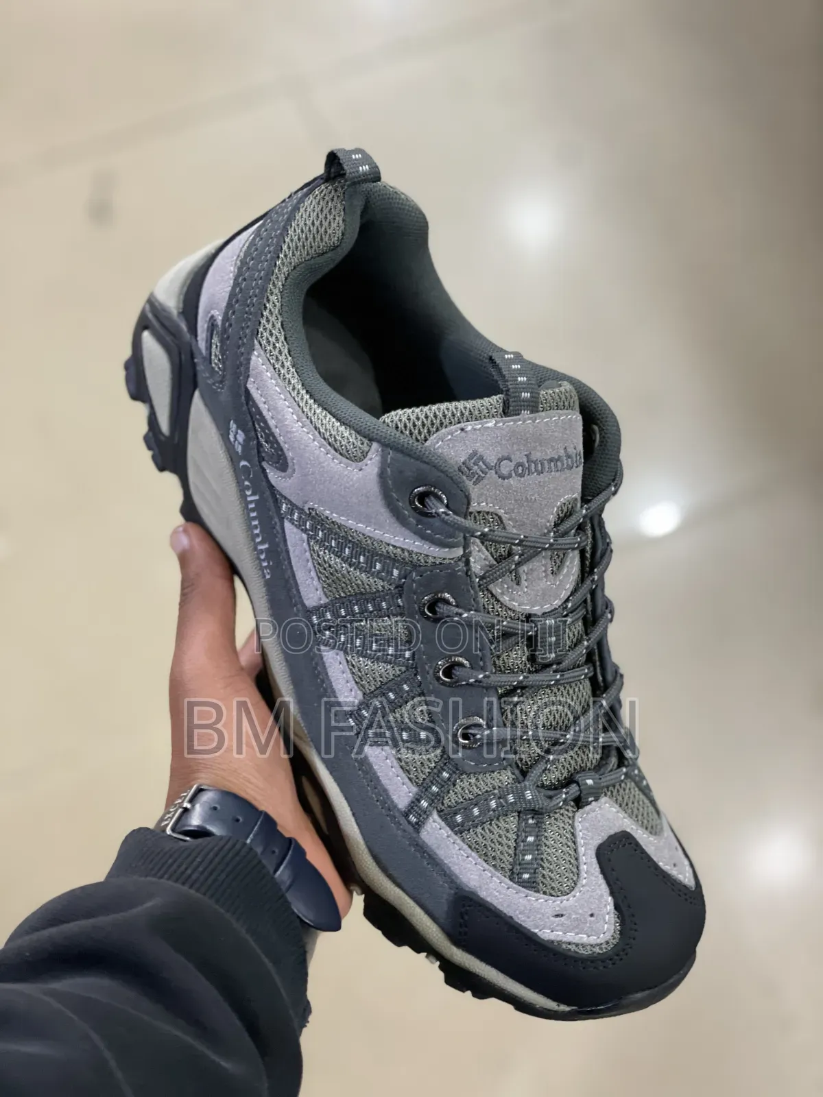 The Columbia Bold Hiker