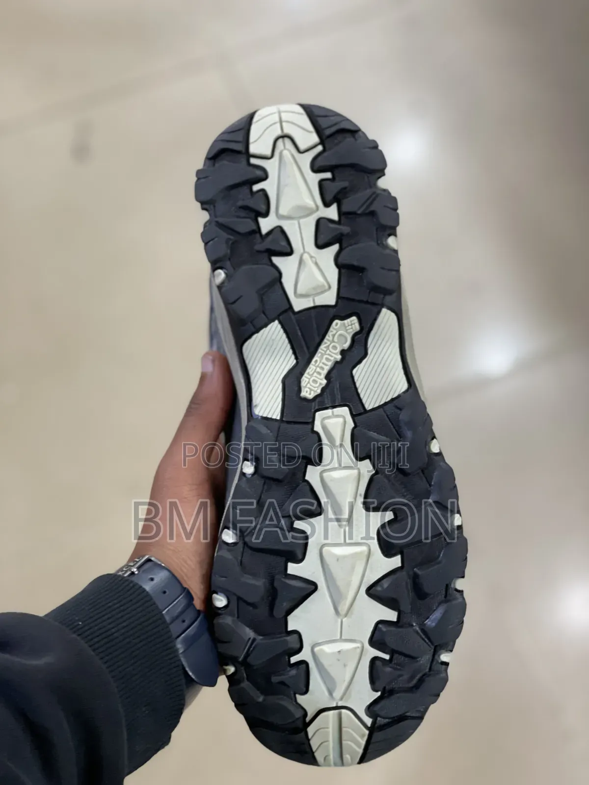 The Columbia Bold Hiker