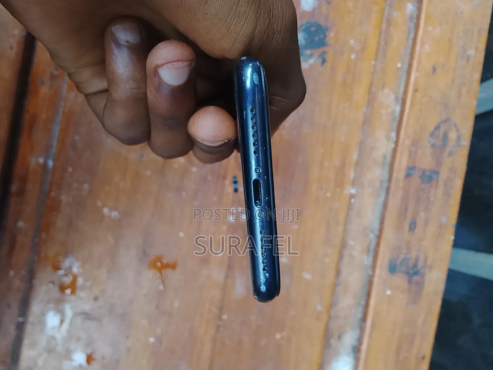New Apple iPhone XR 64 GB Black