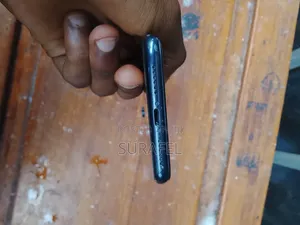New Apple iPhone XR 64 GB Black