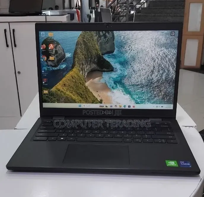 New Laptop Dell Latitude 3420 8GB Intel Core i7 SSD 256GB