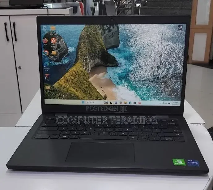 New Laptop Dell Latitude 3420 8GB Intel Core i7 SSD 256GB