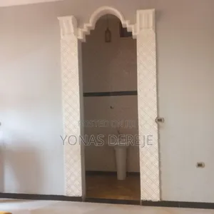 Furnished 5bdrm House in ዱከም, East Shewa for sale
